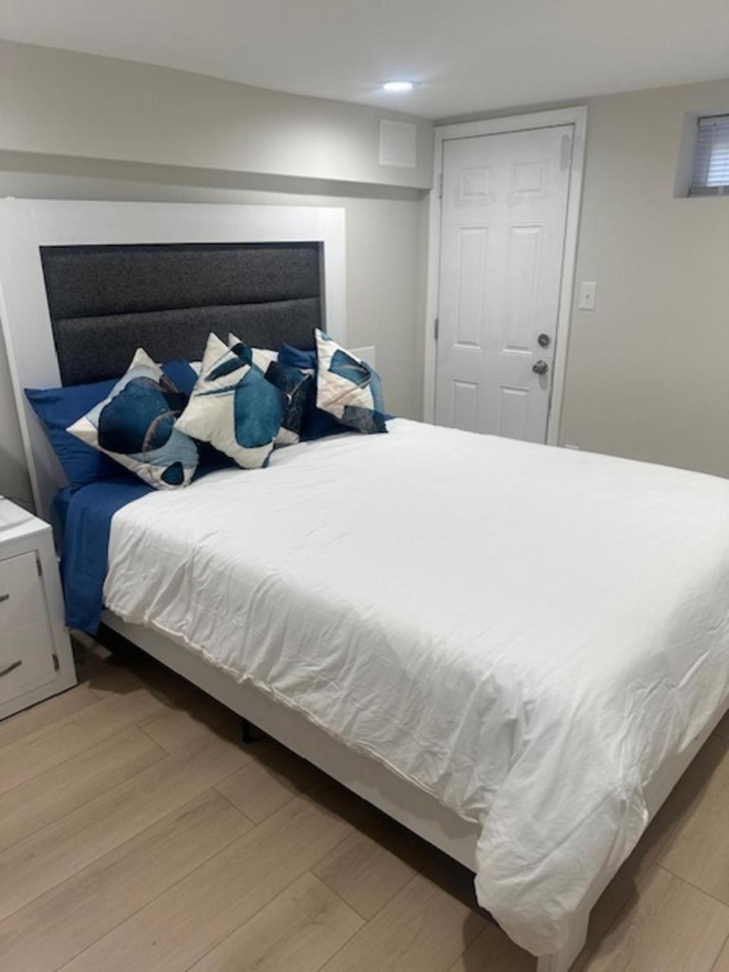 Modern 4 Bedroom -Mins To Stadiums, Harbor & Jhu Holiday home